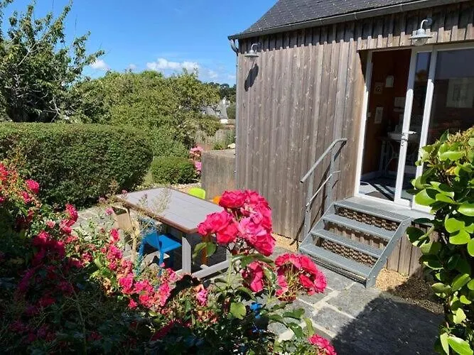 4 Family Home, Walking Distance To The Beach Локирк